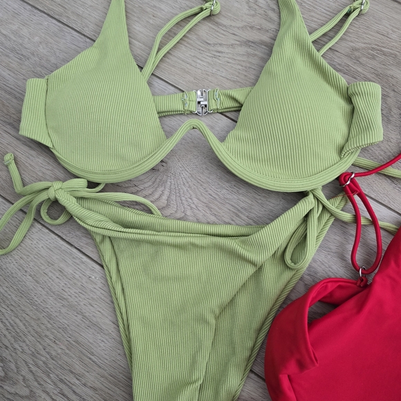 Vibrant Bikini Set Collection - Picture 2 of 5